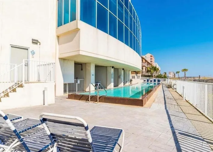 Apartment Island Tower